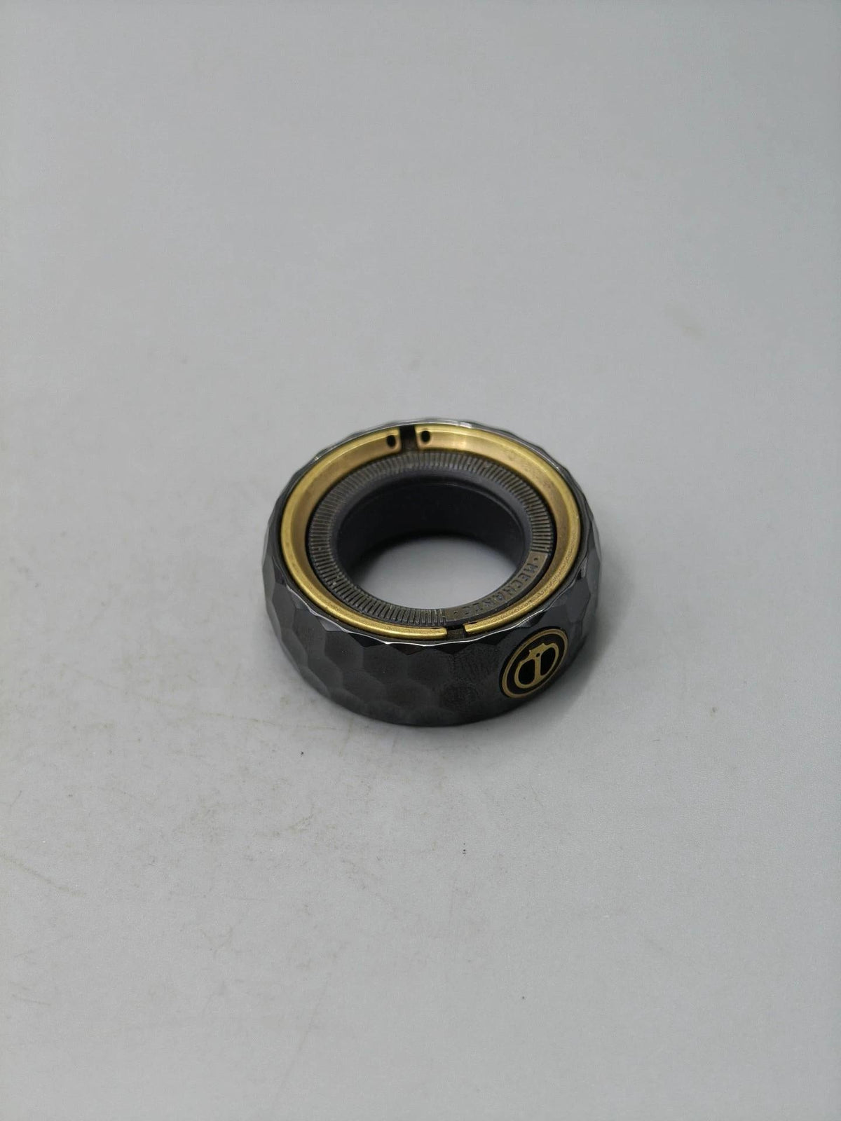 Mechanic Thorns Zirconium