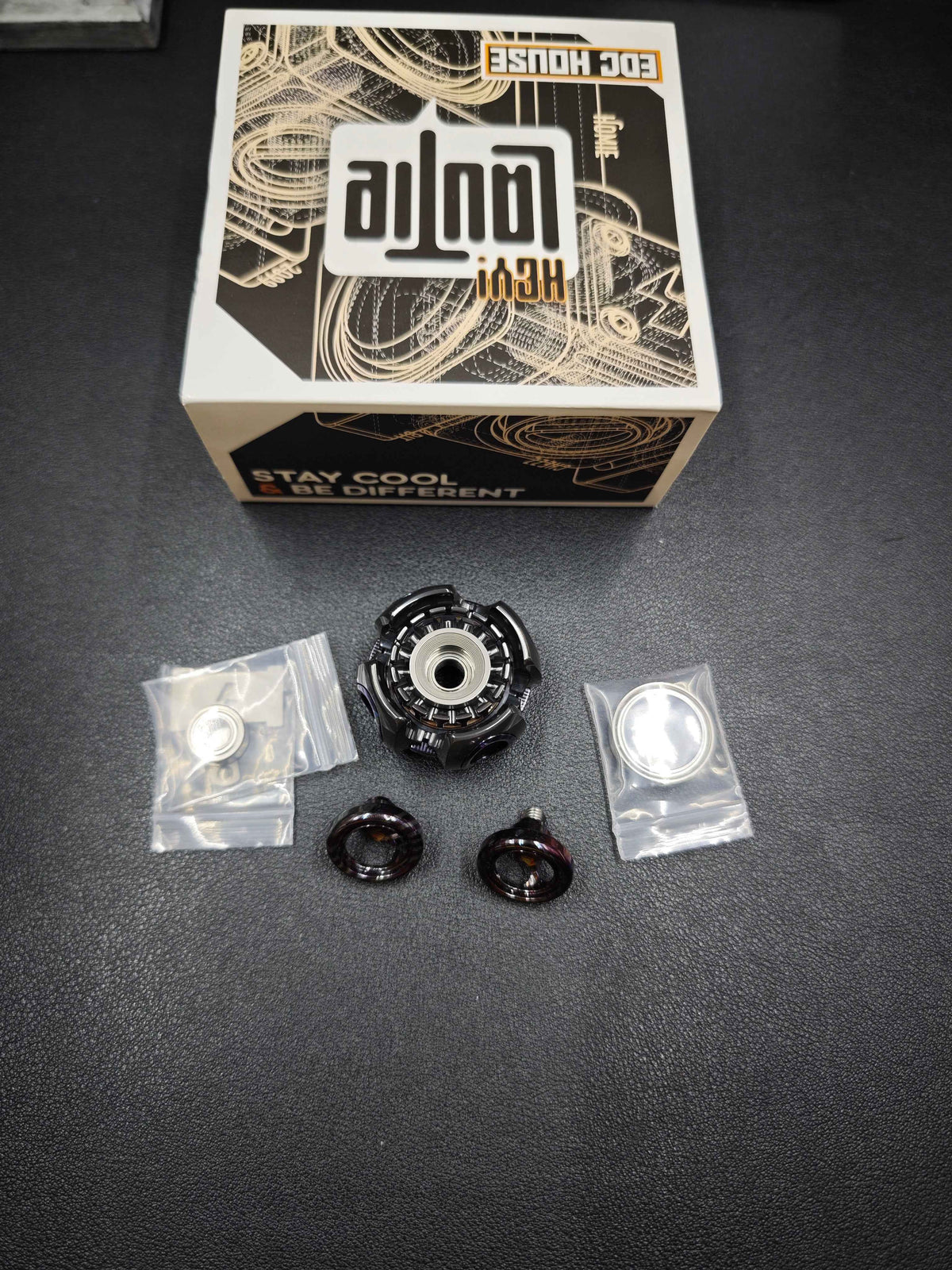 Noiz O Zirconium Zircuti