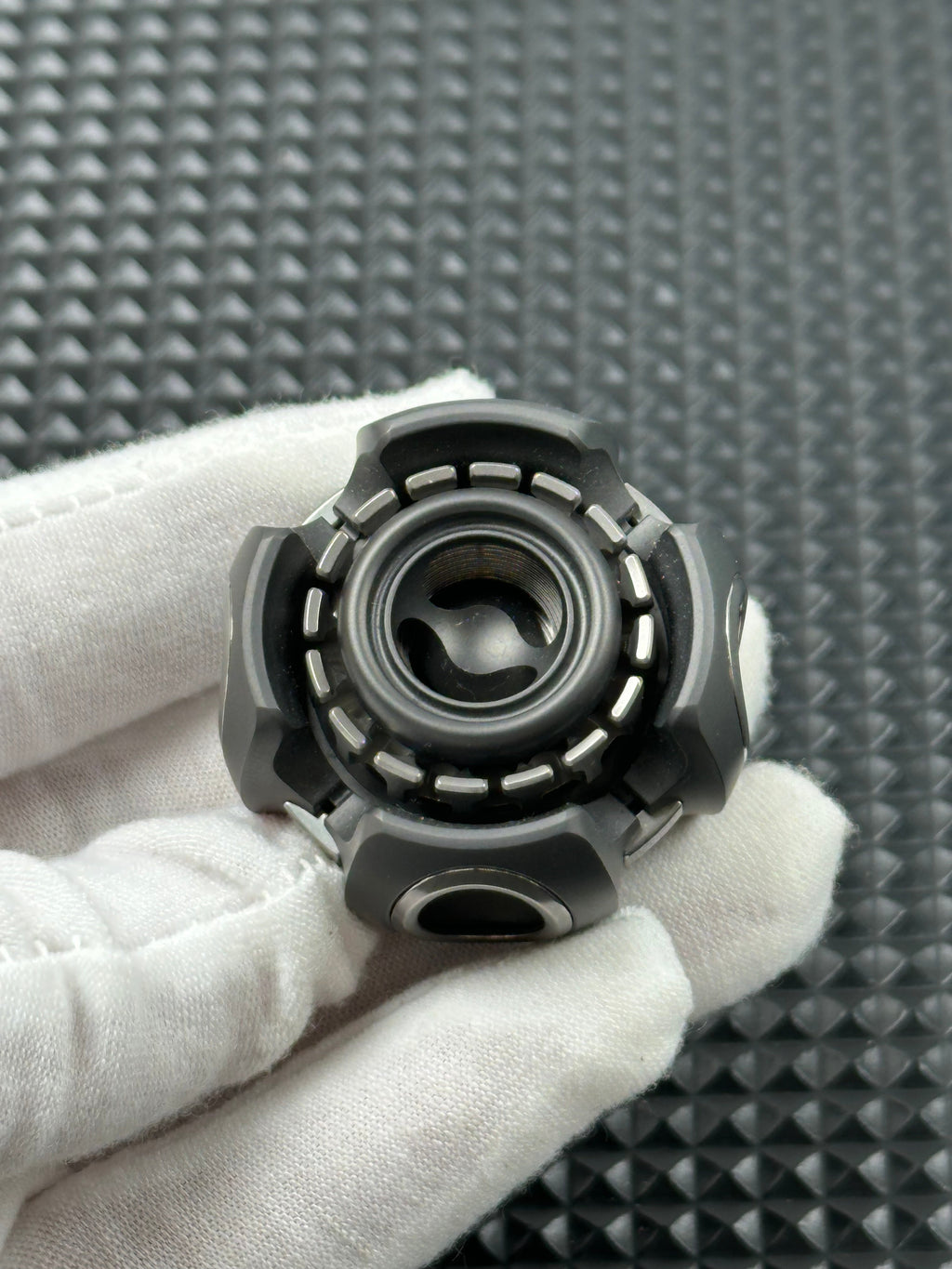 Noiz O Zirconium Limited Edition